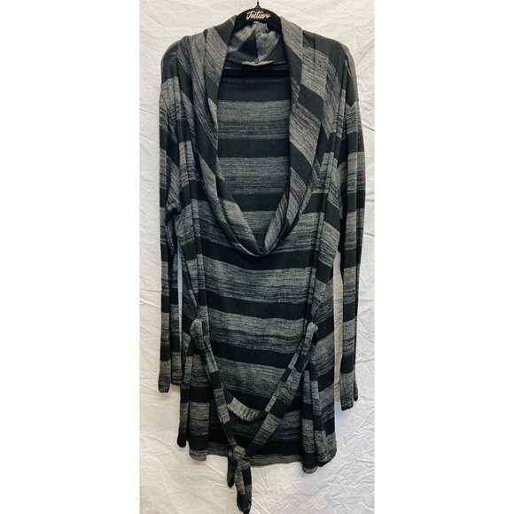Hypnotik Sweaters - Hypnotik Womens 2X Black Gray Striped Cowl Neck Cardigan SweaterBlack Lace Cami